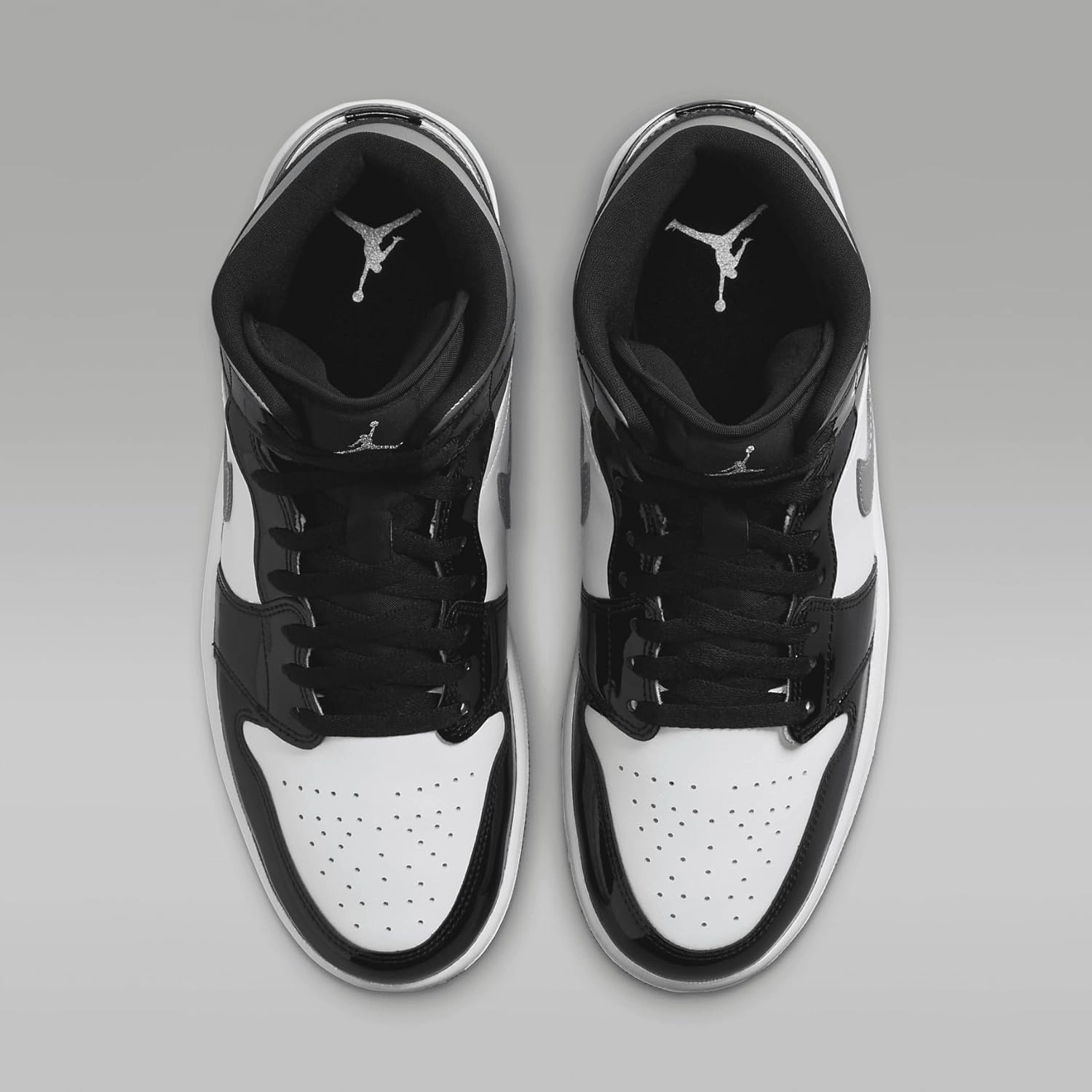 Air Jordan 1 Mid SE Men's Shoes (HV0789-010, Black/White/Metallic Gold/Metallic Silver)