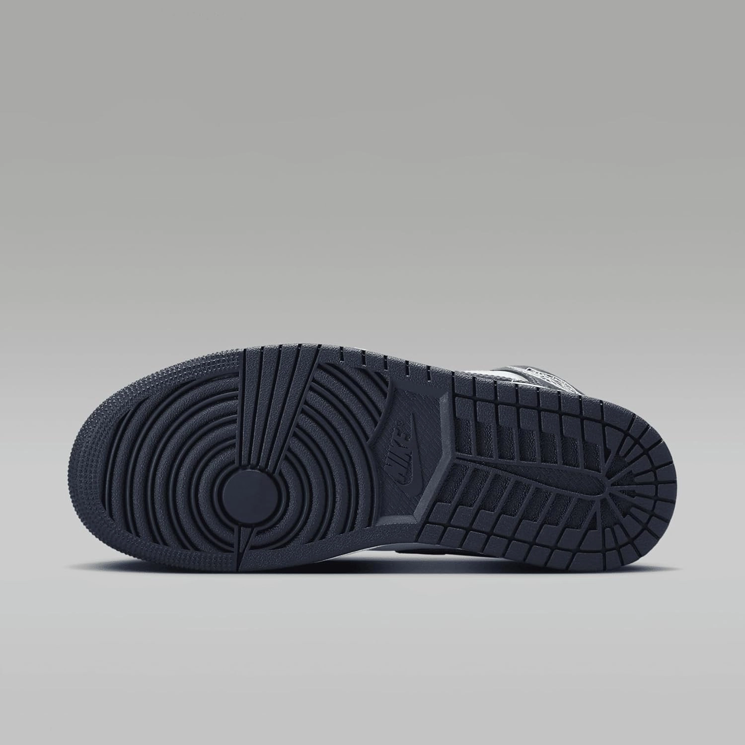 Air Jordan 1 Mid SE Women's Shoes (FZ8777-044, Football Grey/White/Gym Red/Midnight Navy)