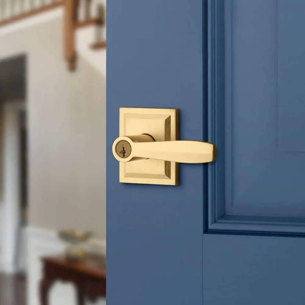 Baldwin Torrey Pines, Entry Door Handle Reversible Lever with Keyed Lock Featuring SmartKey Re-key Technology and Microban Protection, in Satin Brass