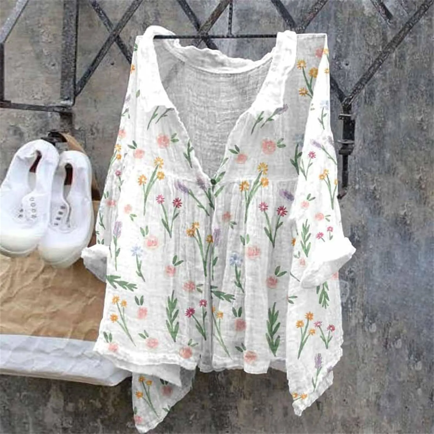Boho Floral Blouses for Women Babydoll Linen Shirts 2025 Casual Summer 3/4 Sleeve V-Neck Button Down Peasant Tops
