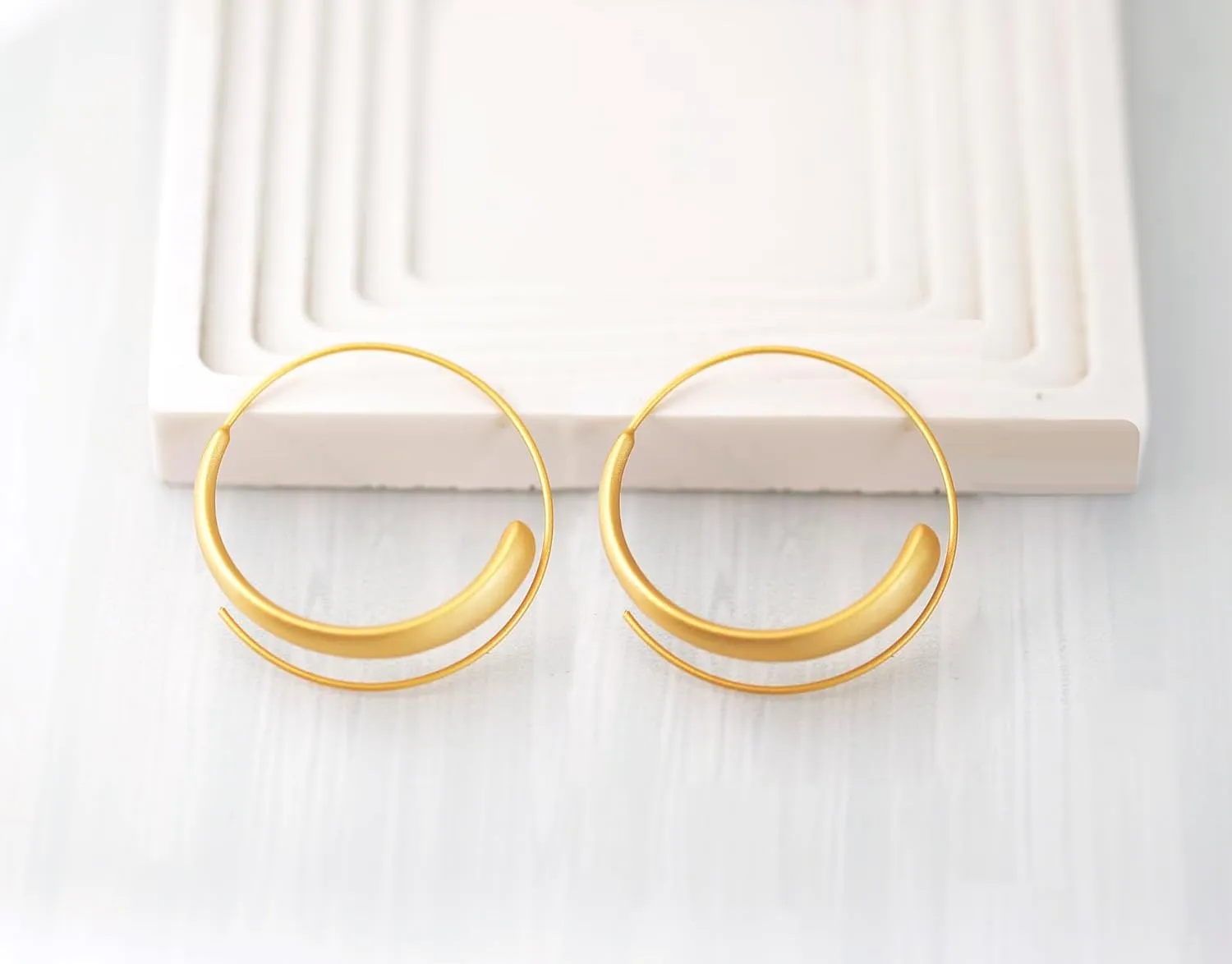 Classcial 18K Plated Large Round Statement Jewelry Gold Hoop Earring for Women Hypoallergenic