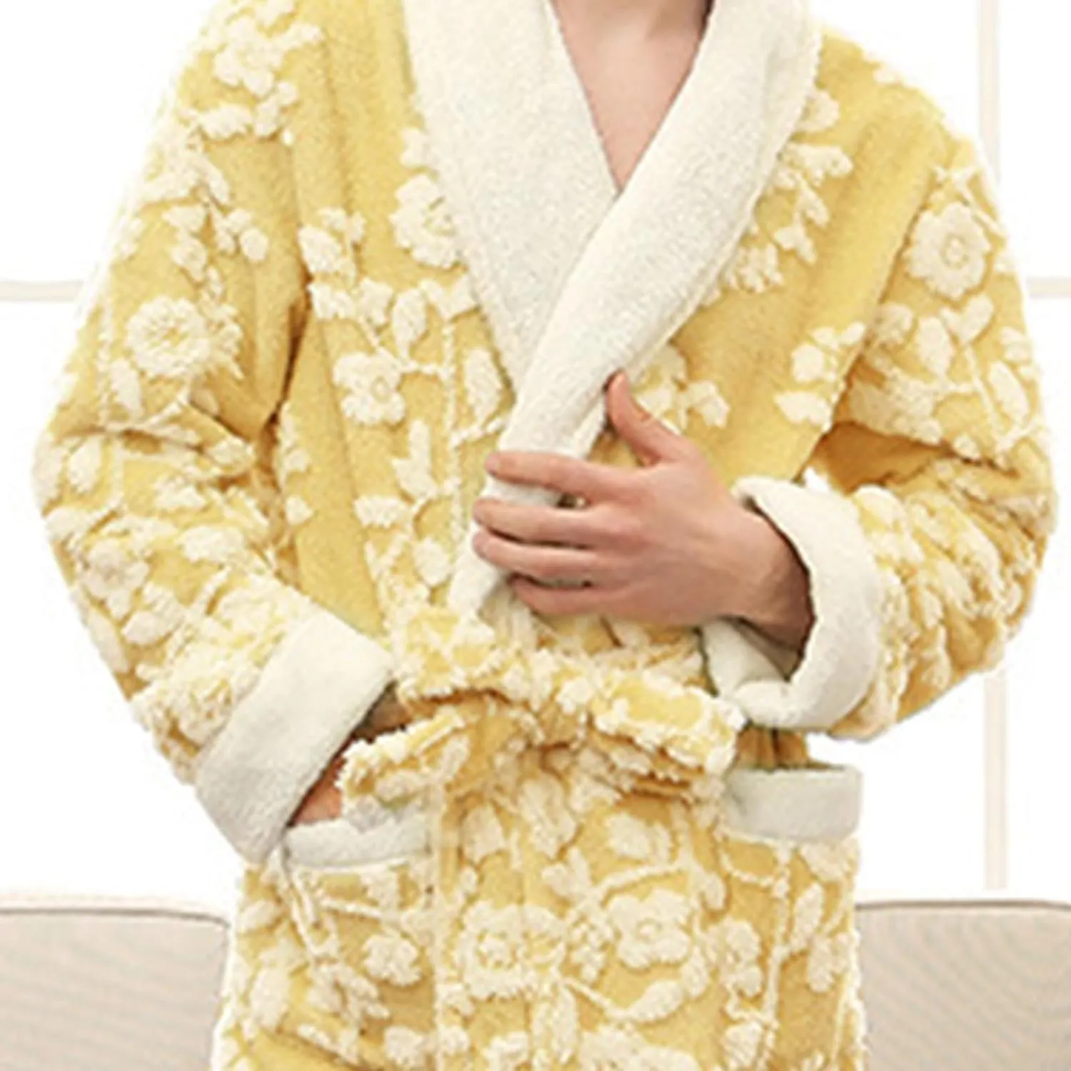 Floral Jacquard Plush Robe for Women Luxury Fuzzy Fleece Long Bathrobe Winter Warm Soft Belted Housecoat with Pocket