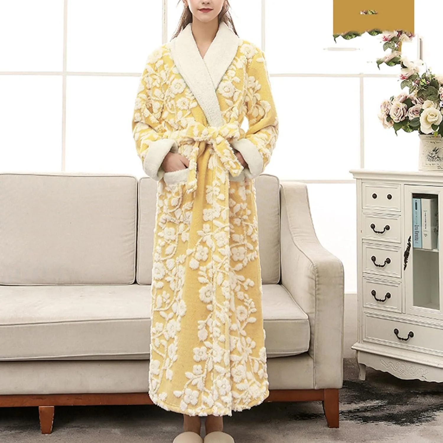 Floral Jacquard Plush Robe for Women Luxury Fuzzy Fleece Long Bathrobe Winter Warm Soft Belted Housecoat with Pocket