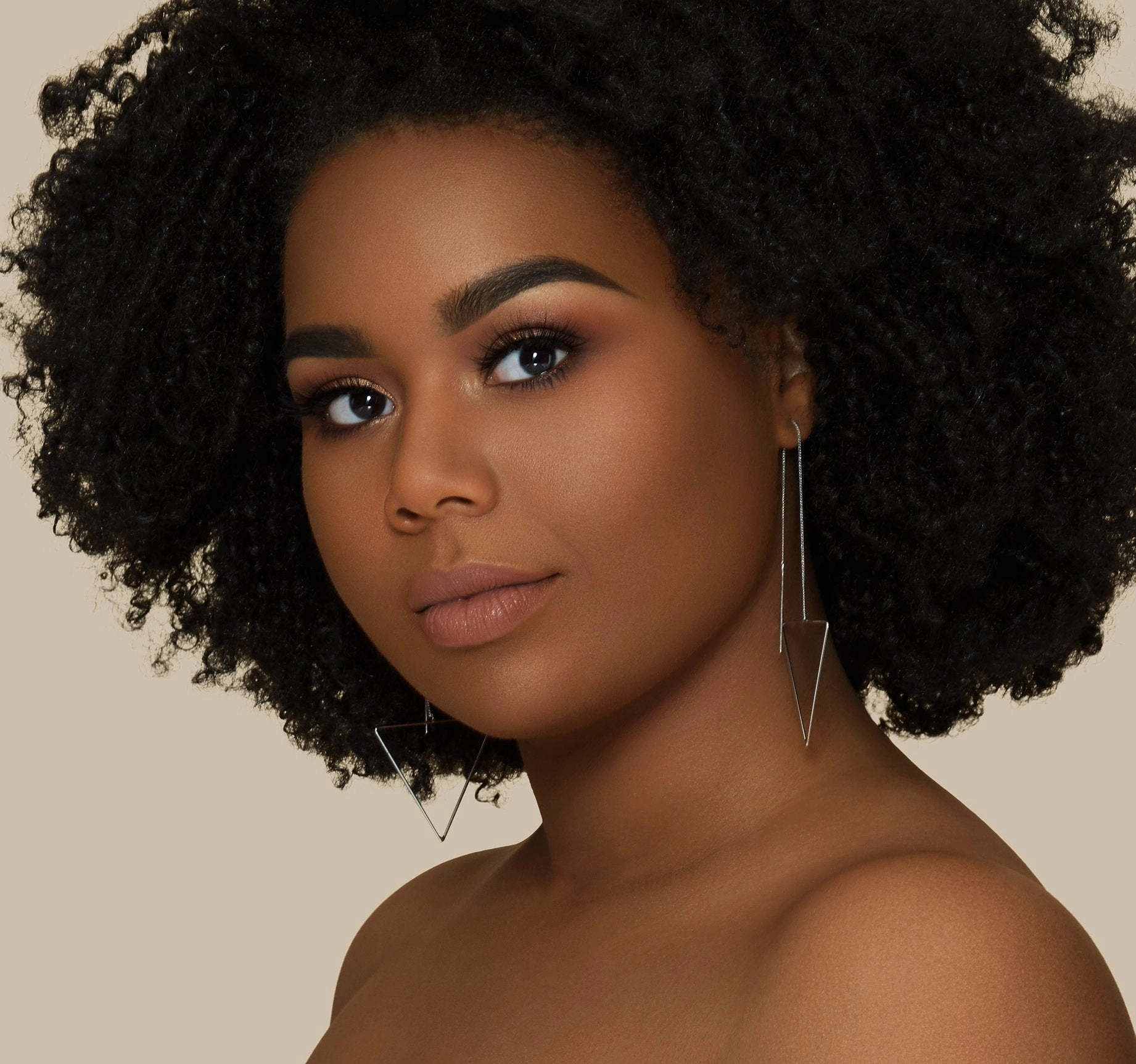 FULL-COVERAGE All-in-one collection FOUNDATION - Price comparison FLUIDITY F4.20