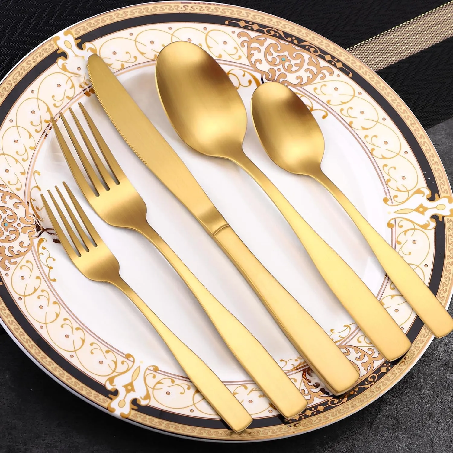 Gold Matte Silverware Set Service for 8,40 Piece Flatware set,18/0 Stainless Steel Utensils Set,Cutlery Utensils Tableware Forks Knives Spoon Dishwasher Safe Modern Flatware Set for Daily Home
