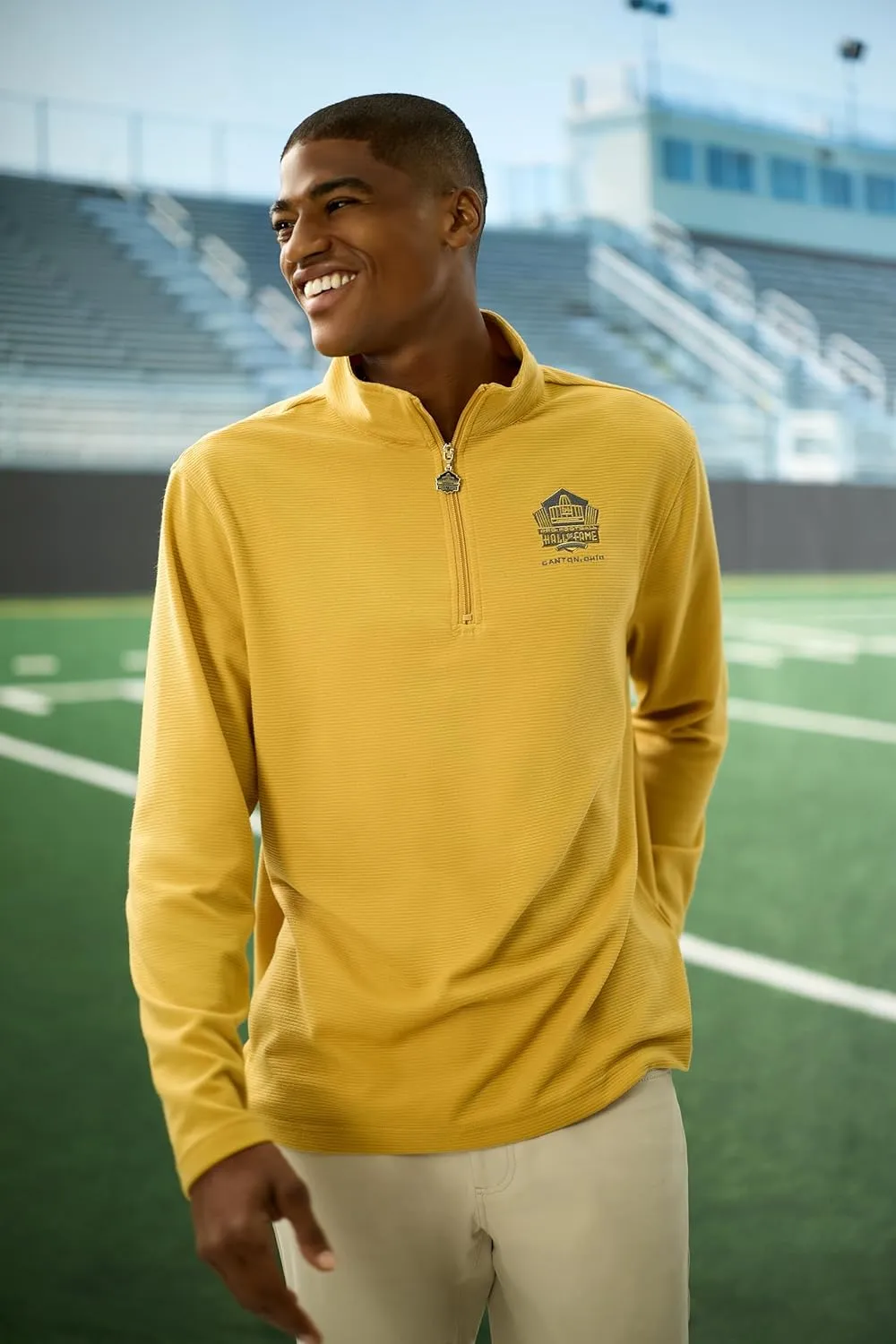 Haggar Pro Football Hall of Fame Mock Neck Ribbed Quarter Zip Pullover