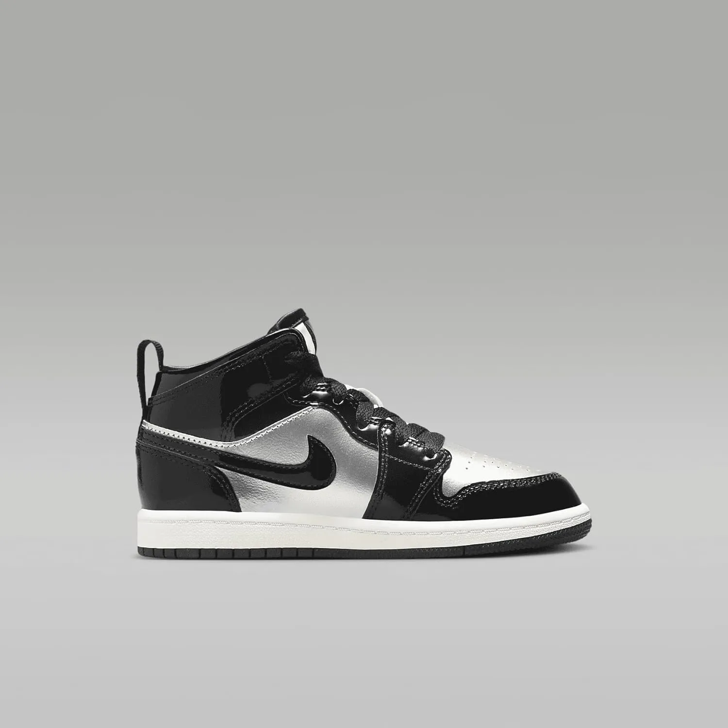 Jordan 1 Mid SE Little Kids' Shoes (FZ3937-001, Black/Metallic Silver/Sail/Metallic Gold)