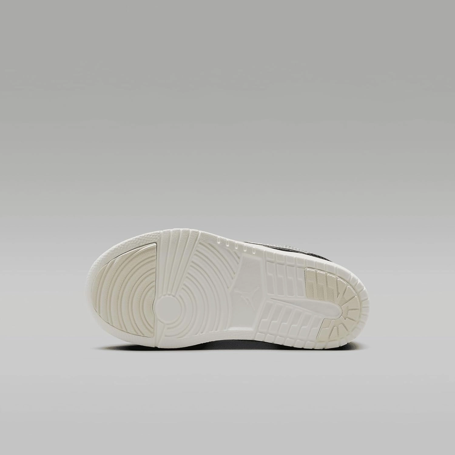 Jordan 1 Low Alt SE Little Kids' Shoes (FZ3920-001, Black/Sail/Metallic Gold/Metallic Silver)
