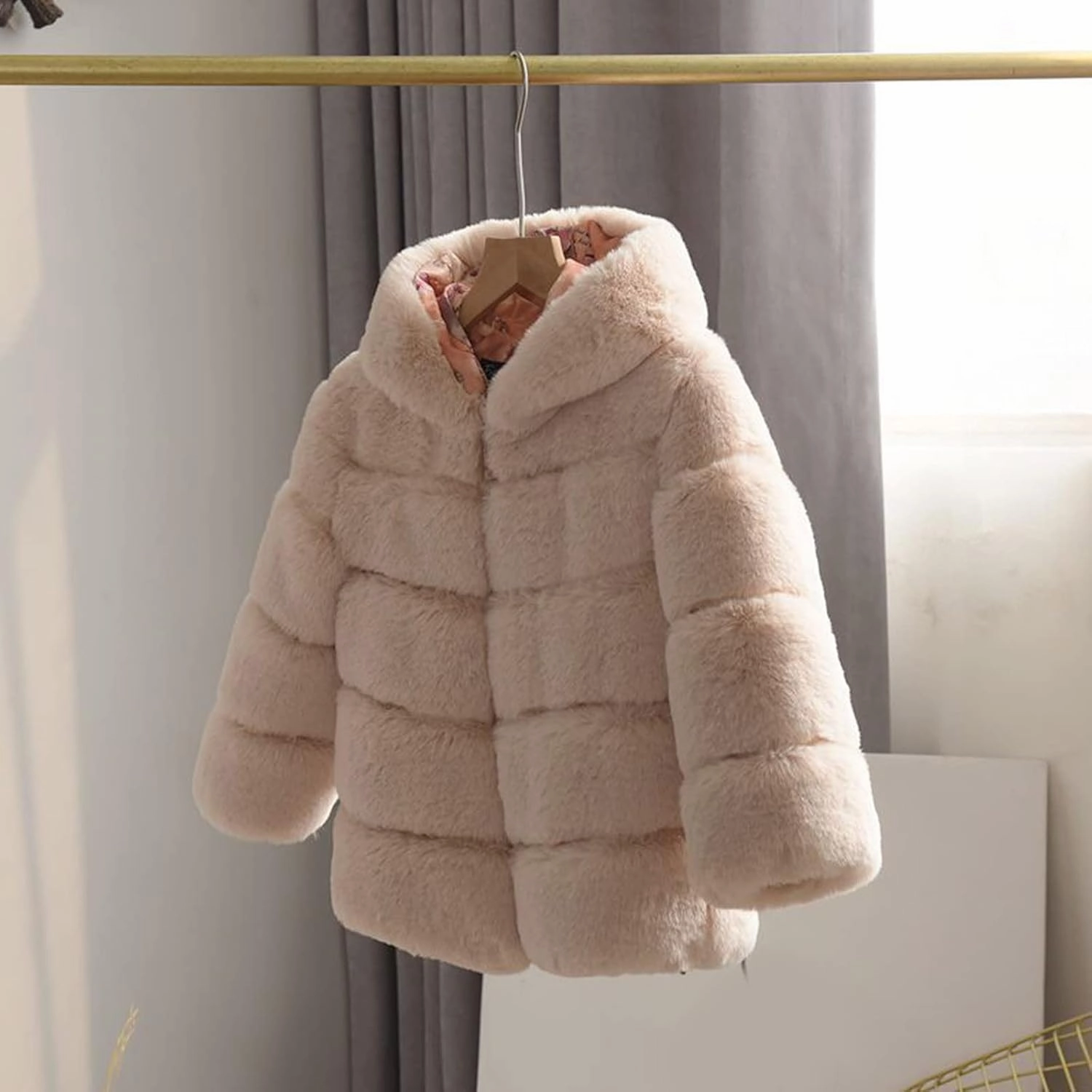 Kids Girls Warm Hooded Faux Fur Fleece Jacket Coat Thick Furry Fuzzy Jacket Outerwear Toddler Girls Winter Overcoat