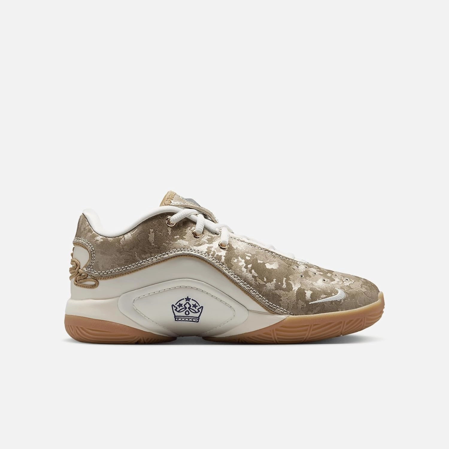 Lebron XXII Big Kids' Basketball Shoes (FZ7308-100, Pale Ivory/Metallic Gold/Ink)