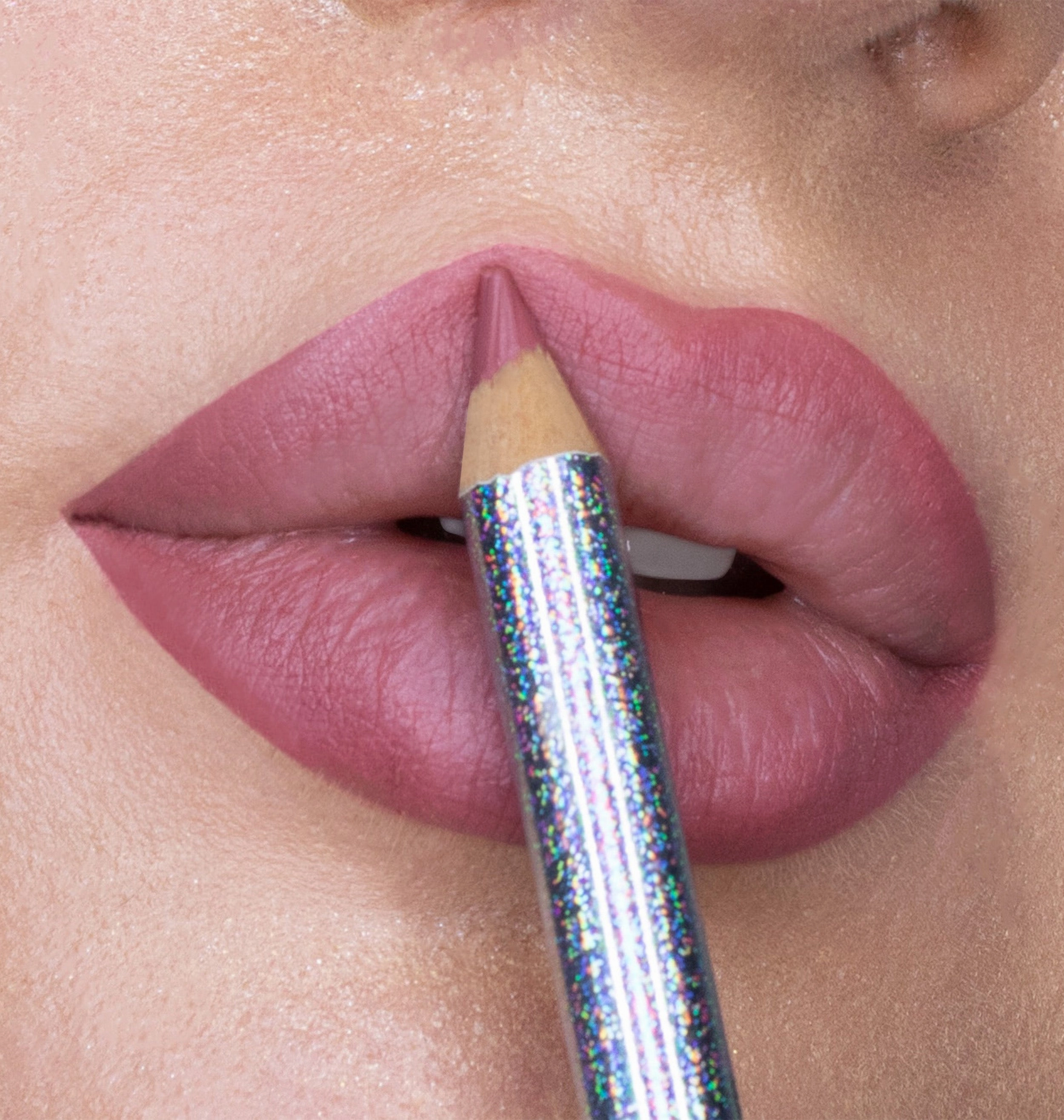 LIP KIT - KISS ESSENTIAL 05