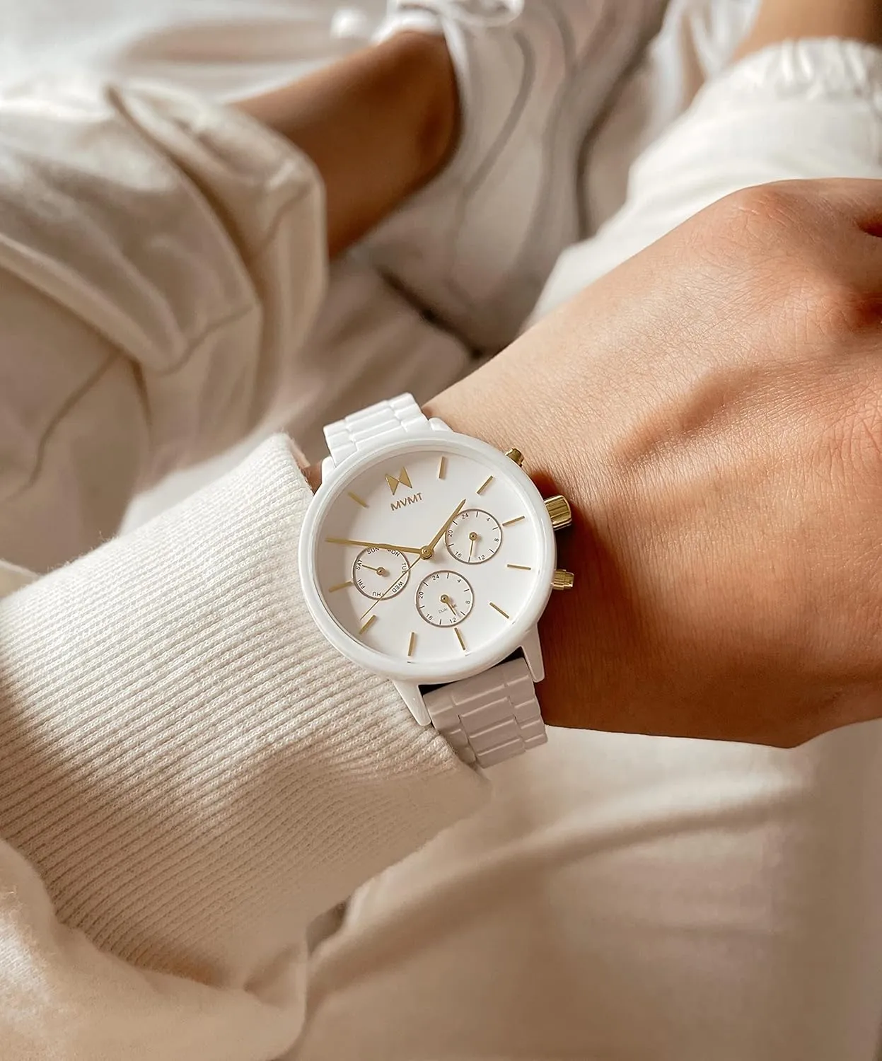 MVMT Nova - Dual Timezone Women’s Wristwatch - Minimalist Dress Watch for Women - 3 ATM/30 Meters Water-Resistant Timepiece - Stainless Steel Analog Women’s Watch with Interchangeable Bands - 38mm