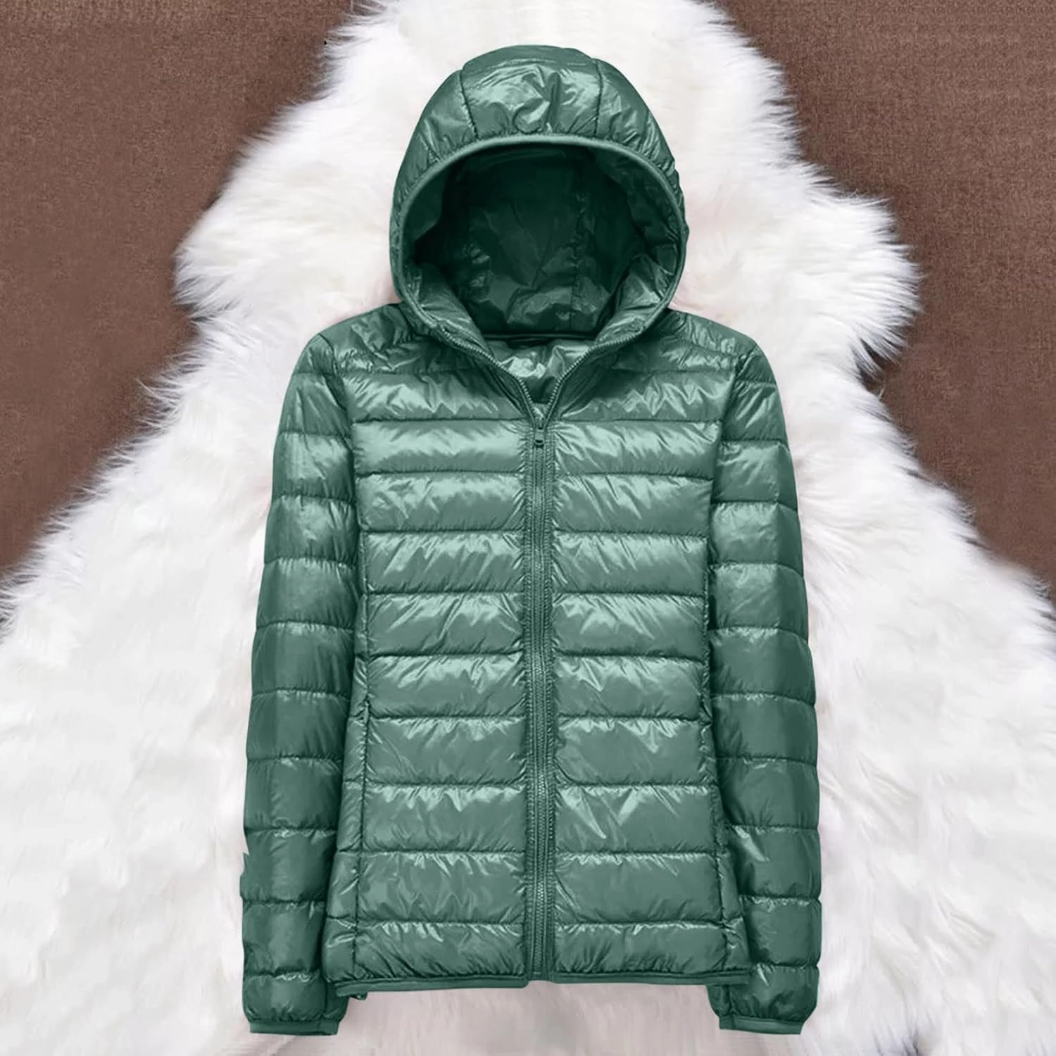 Puffer Jacket Womens with Hood Winter Warm Packable Bubble Jacket Lightweight Slim Fit Short Duck Down Coat