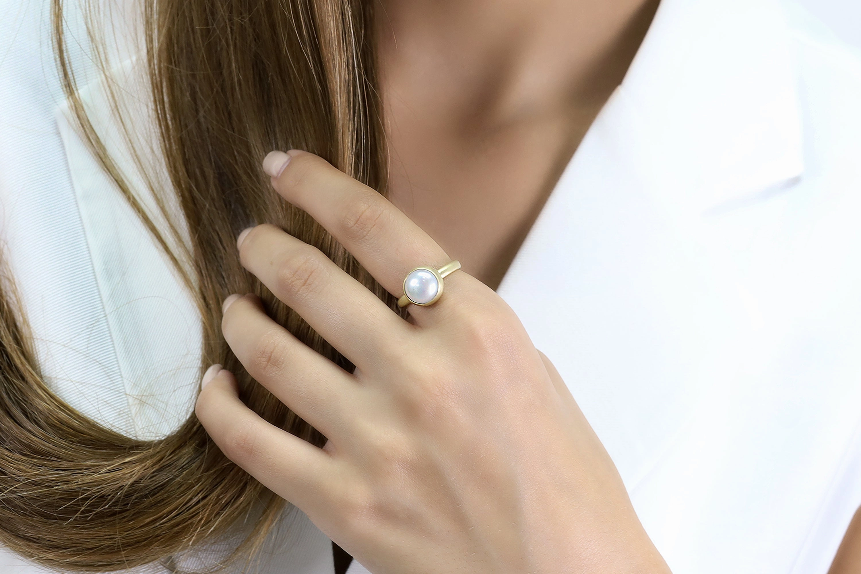 Rose Gold Bezel Set White Freshwater Pearl Ring