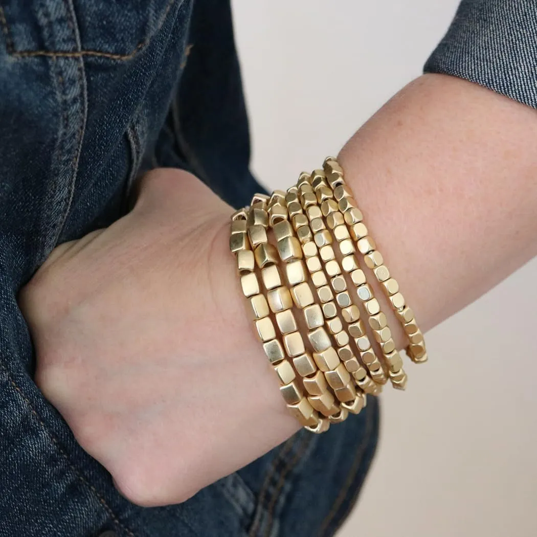 Rosemarie Collections Chunky Nugget Multi-Strand Bracelet Beads - Silver & Gold Bracelets Stack for Casual & Formal Wear - Stylish Gold Beaded Bracelets for Women (Set of 7)