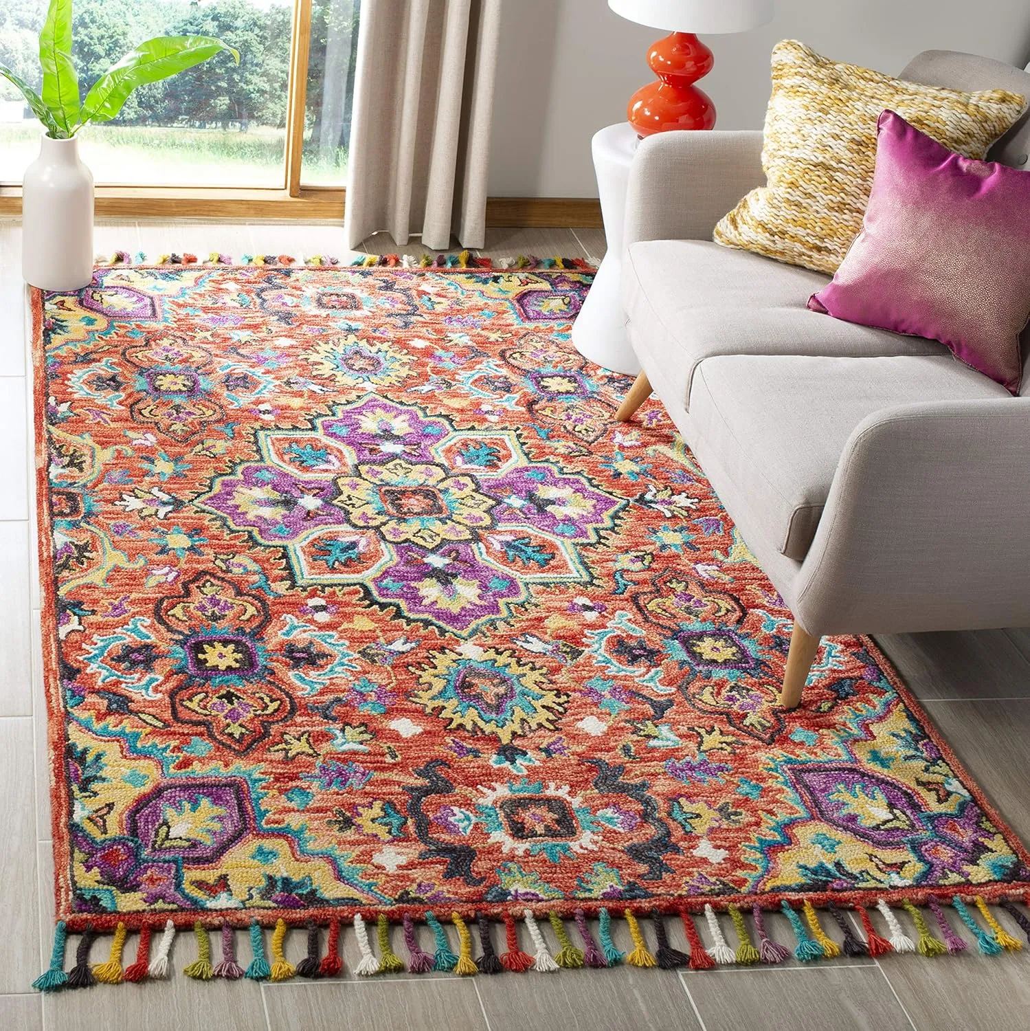 SAFAVIEH Aspen Collection Area Rug - 5' x 8', Red & Gold, Handmade Boho Floral Braided Tassel Wool, Ideal for High Traffic Areas in Living Room, Bedroom (APN118Q)
