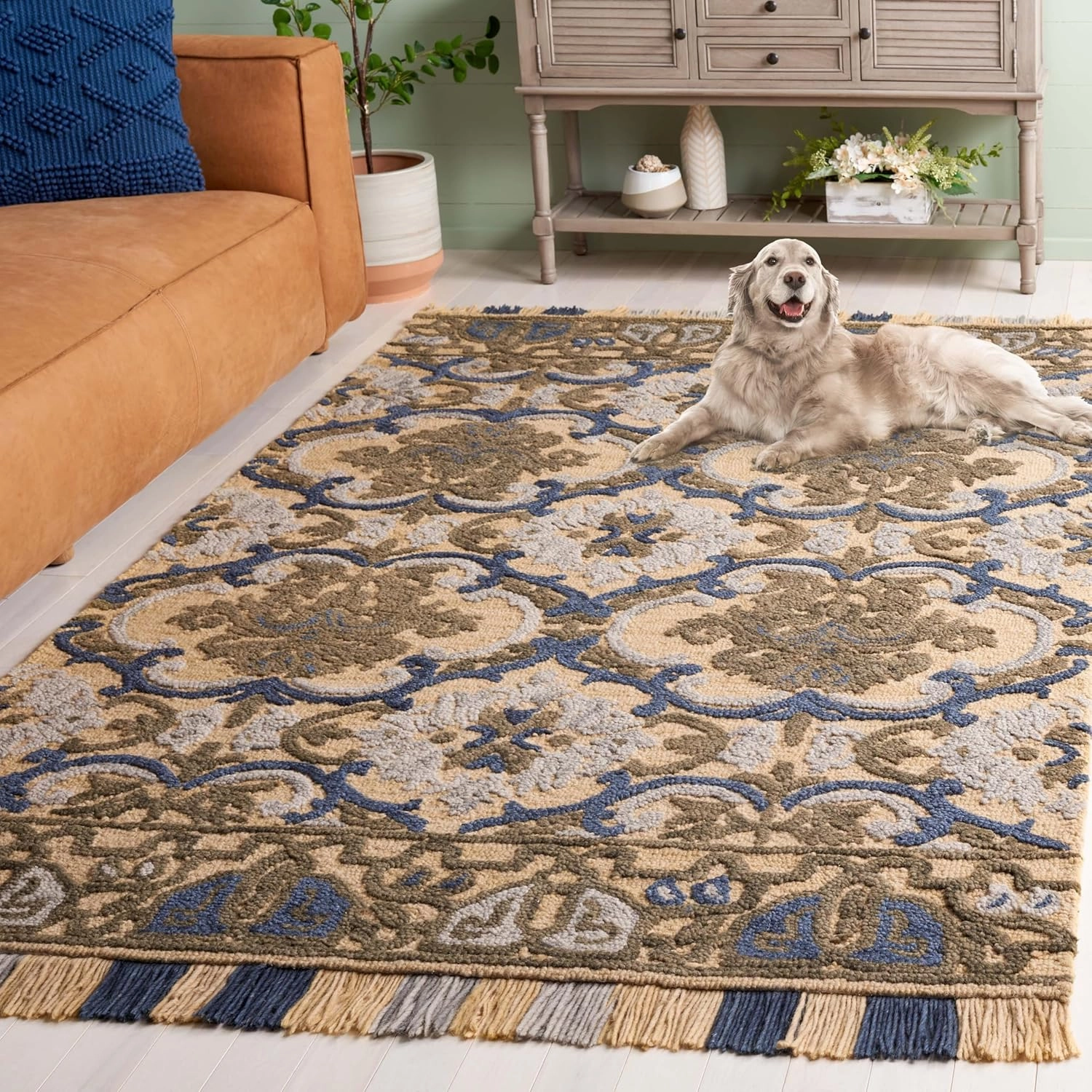 SAFAVIEH Blossom Collection Area Rug - 4' x 6', Gold & Blue, Floral Design, Handmade Wool, Ideal for The Living Room, Bedroom, Dining Room (BLM422D-4)