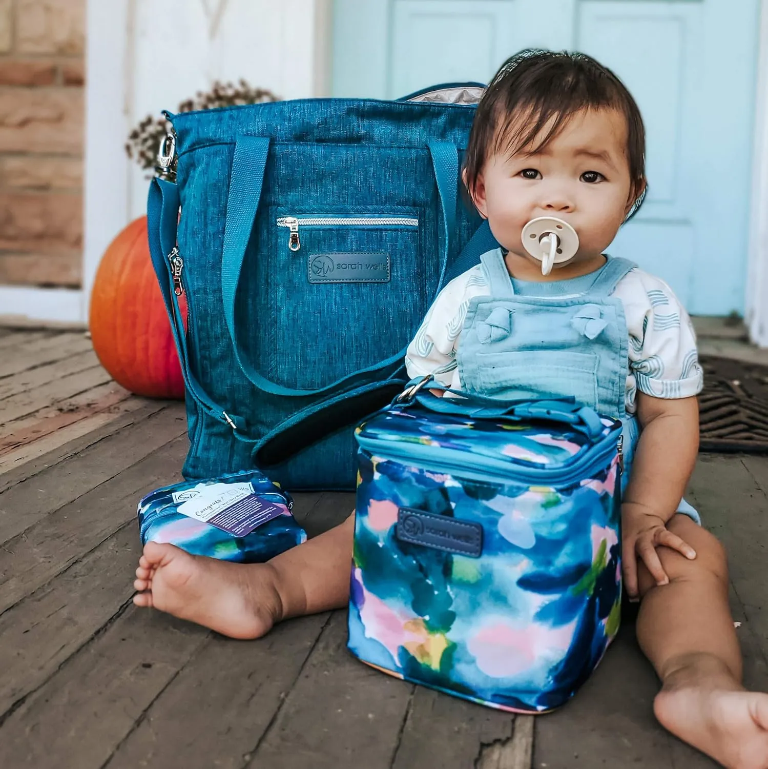 Sarah Wells Cold Gold Breastmilk Cooler with Ice Pack