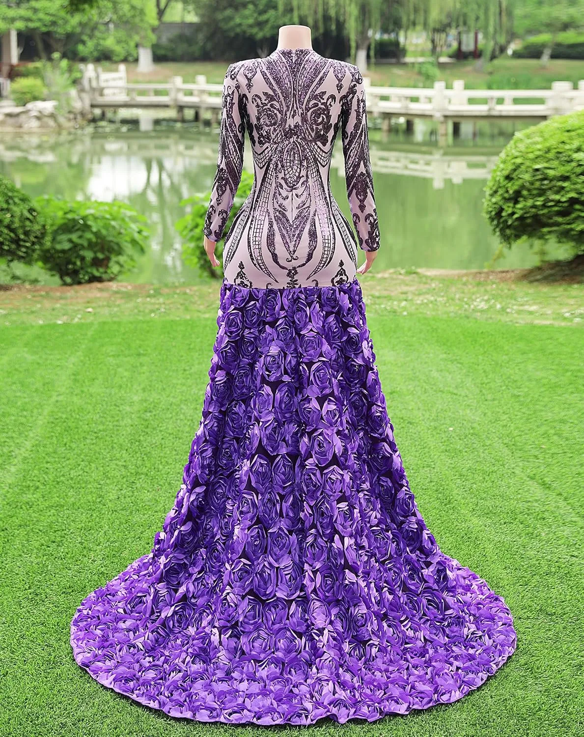 Women's Long Sleeves V-Neck Rose Sequins Mermaid Evening Dress