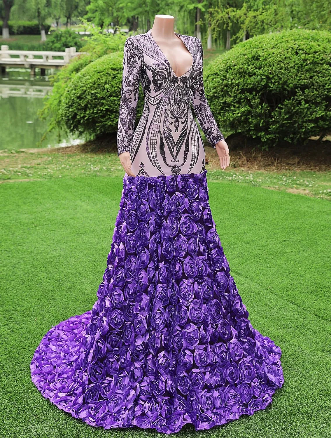 Women's Long Sleeves V-Neck Rose Sequins Mermaid Evening Dress